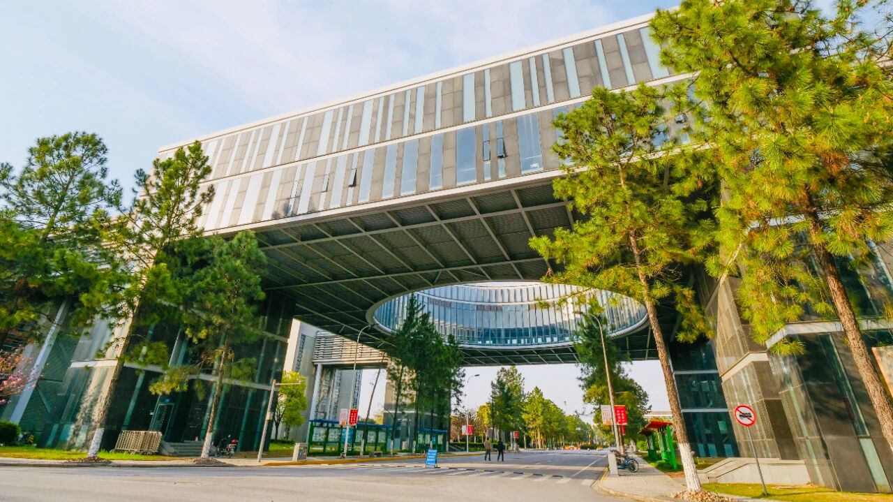 同济大学作品入选“我是大学生讲解员——2025年全国高校大学生场馆讲解风采展示活动”正能量...