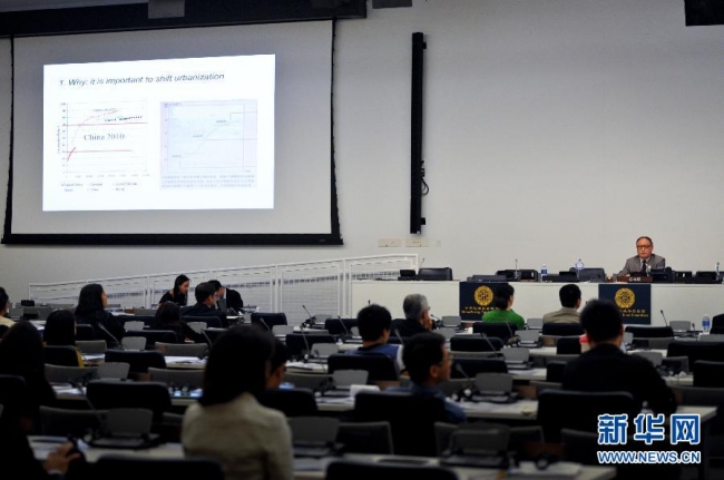 新华网--诸大建联合国