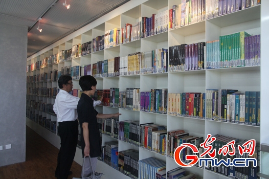 同济大学浙江学院图书馆