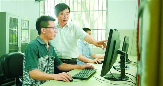 解放日报--童小华