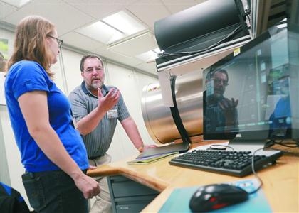 解放日报--南海大洋钻探